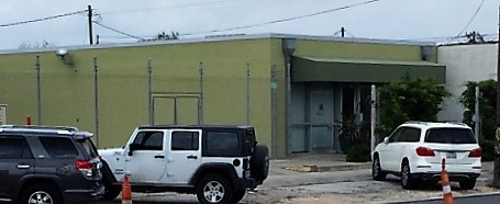901frontofc.jpg